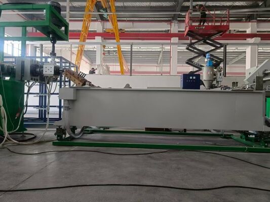 Enroulement automatique avec 4 broches indépendantes servo-contrôlées ligne d'extrusion PP bande