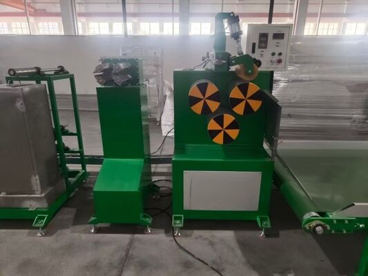 Système de refroidissement respectueux de l'environnement Ligne d'extrusion à bande de PP avec eau de circulation à basse température