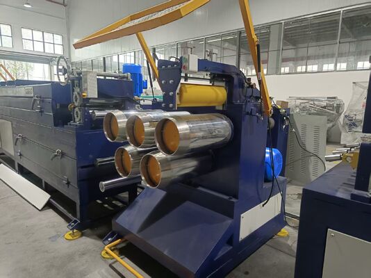 Qualité uniforme du produit et flux de fusion stable grâce à des pompes doseuses doubles – Ligne de feuillards PP