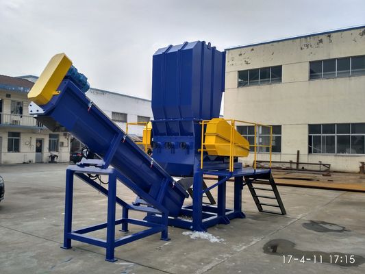 Déchiqueteuse industrielle à un seul arbre 380V 30 couteaux mobiles pour plastique