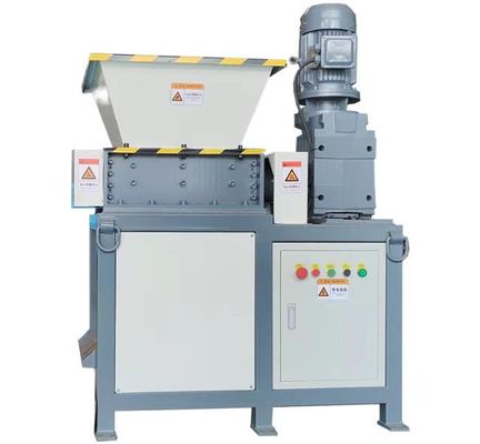 Machine de déchiquetage de palettes hydraulique multifonctionnelle à un seul arbre