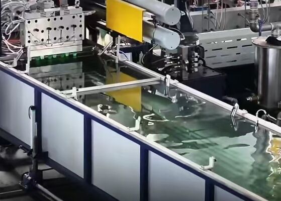 Ligne de production de cerclage PET à contrôle en boucle fermée personnalisée pour une production PET impeccable