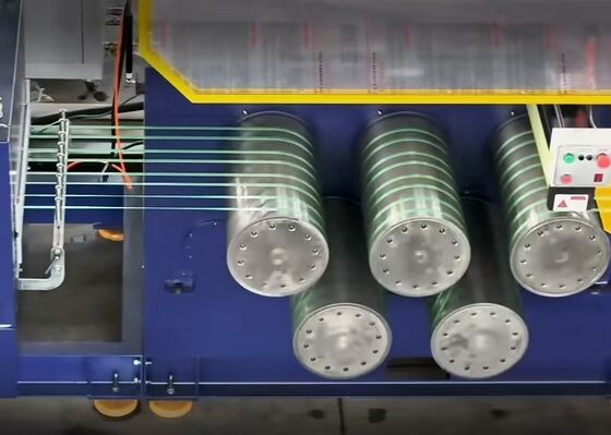 La cohérence est la clé : fabrication de profilés PET de haute précision Ligne de production de feuillard PET