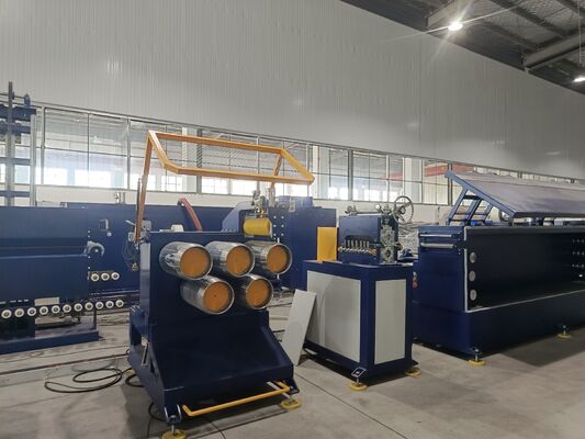 Machine de fabrication de sangles en PP
