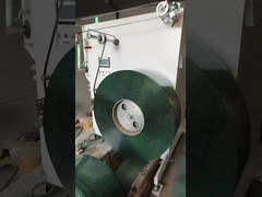 Machine de laminage semi-automatique à rouleaux jumbo 330 kg pour la bande PET en polyester